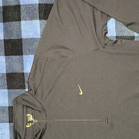 Y2k. Nike. Embroidered swoosh. 1/4 zip pullover. Lance Armstrong collection. L. - Picture 6 of 16